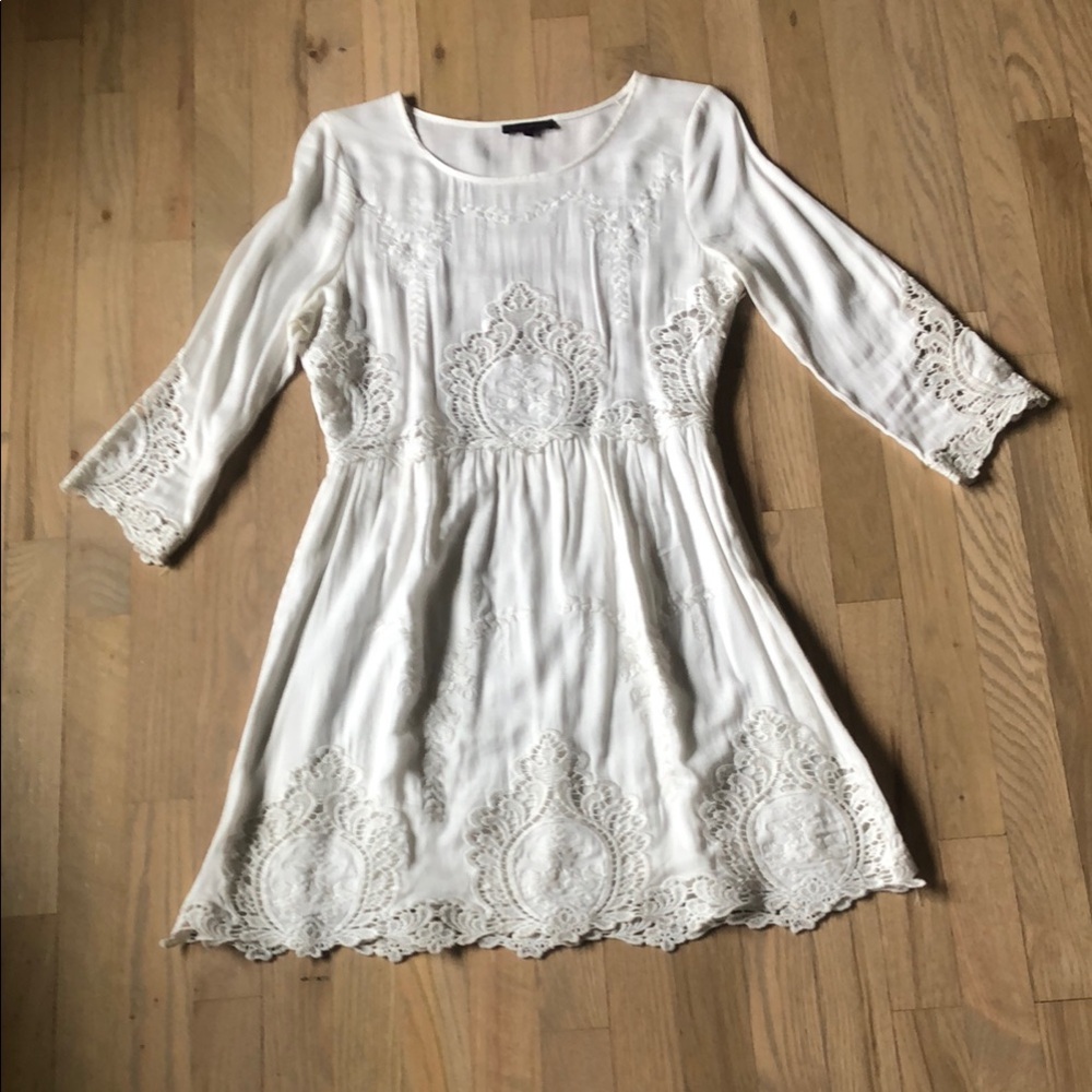 Elegant White Lace Dress